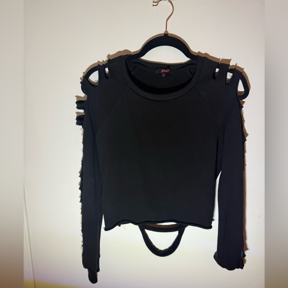 Xtaren Black Cutout Crop Top sweater